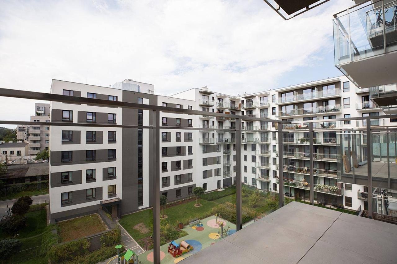 Easy & Comfortable, With Balcony, Very Close To The Center Varsovia Exterior foto
