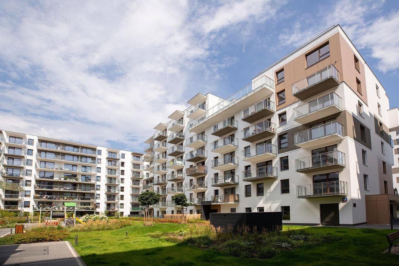 Easy & Comfortable, With Balcony, Very Close To The Center Varsovia Exterior foto
